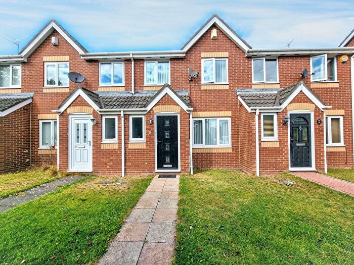 3 Bedroom Terraced House For Sale In Shawdon Close, Newbiggin Hall, NE5