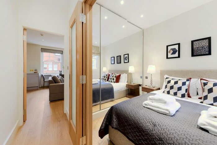 1 Bedroom Flat To Rent In Great Titchfield Street (), Fitzrovia, London, W1W
