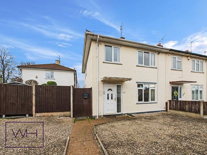 3 Bedroom Semi Detached House For Sale In Petersgate, Scawthorpe, Doncaster, DN5