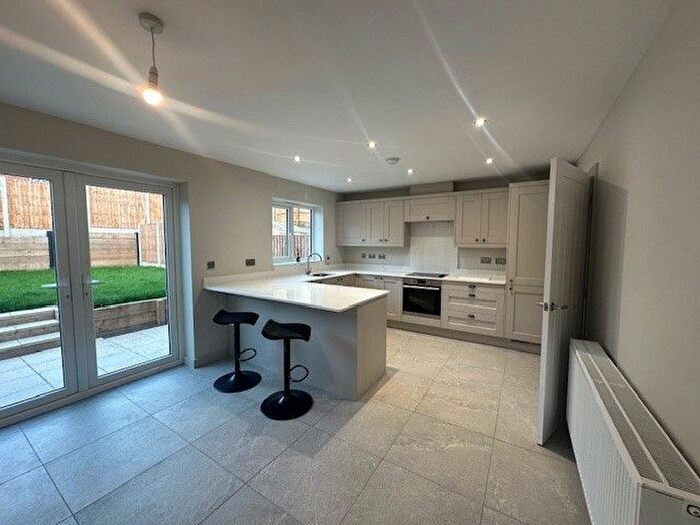 3 Bedroom Property To Rent In Nicholson Court, Kidderminster, DY10