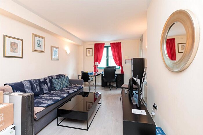 1 Bedroom Flat To Rent In Londinium Tower, Mansell Street, E1