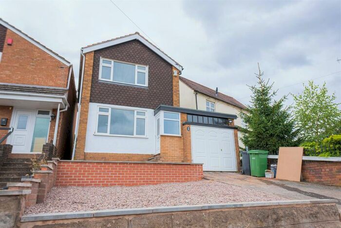 2 Bedroom Detached House To Rent In Stour Hill, Brierley Hill, West Midlands, DY5