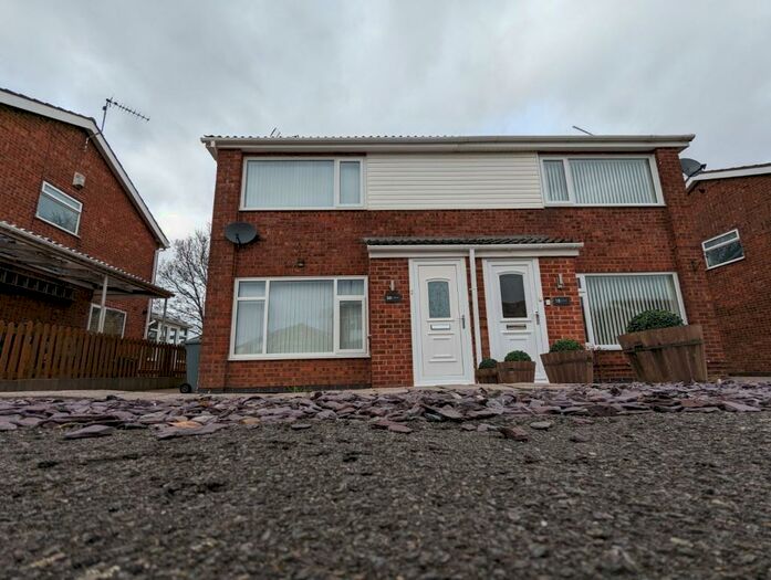 3 Bedroom House To Rent In Windsor Drive, Grantham, NG31