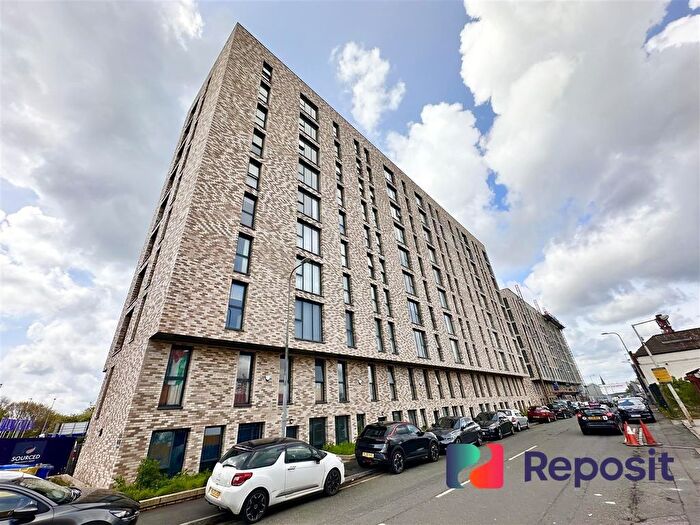 2 Bedroom Flat To Rent In Regent Plaza, Oldfield Road, Salford, M5