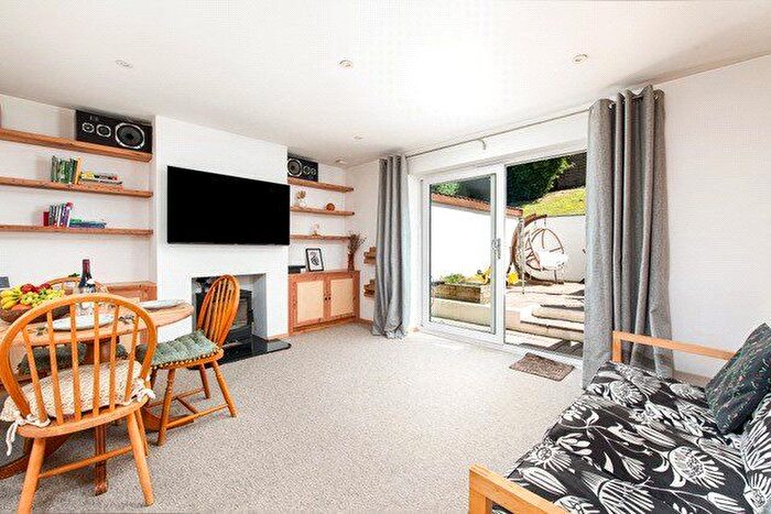 2 Bedroom End Terrace House For Sale In Glyn Vale, Bristol, BS3