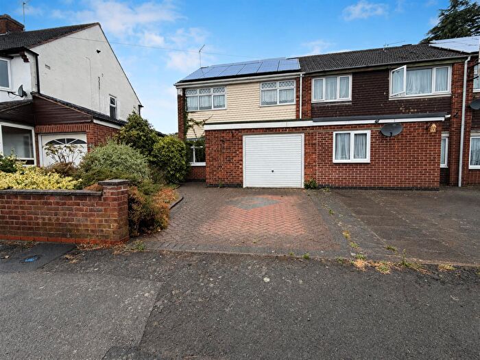 3 Bedroom Semi Detached House For Sale In Hazel Drive, Leicester, LE3