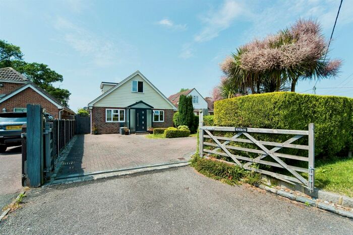 4 Bedroom Detached House For Sale In Potmans Lane, Bexhill-On-Sea, TN39