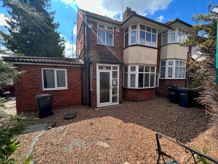 2 Bedroom Flat To Rent In Crawley Green Road, Luton, LU2