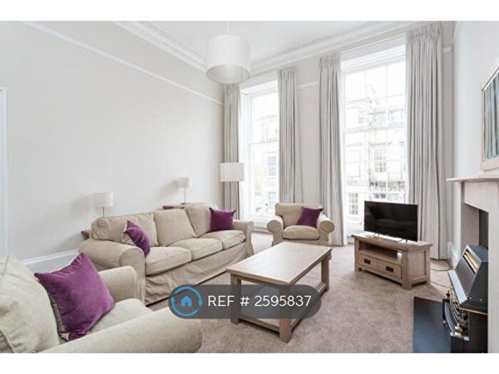 3 Bedroom Flat To Rent In Newtown/Stockbridge, Edinburgh, EH4