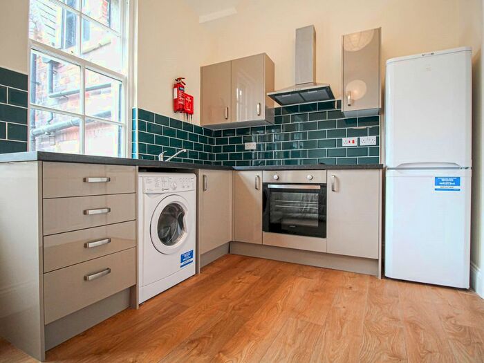 1 Bedroom Flat To Rent In Clarendon Road, Leeds, LS2