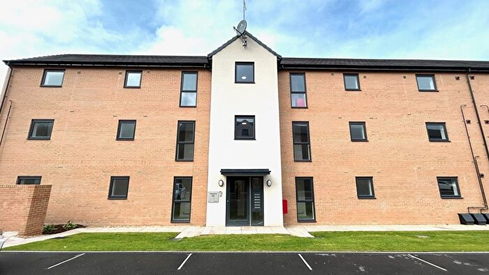 2 Bedroom Flat To Rent In Foxglove Way, Balby, Doncaster, South Yorkshire, DN4