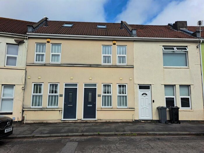 2 Bedroom Terraced House To Rent In Whitehall Road, Bristol, BS5