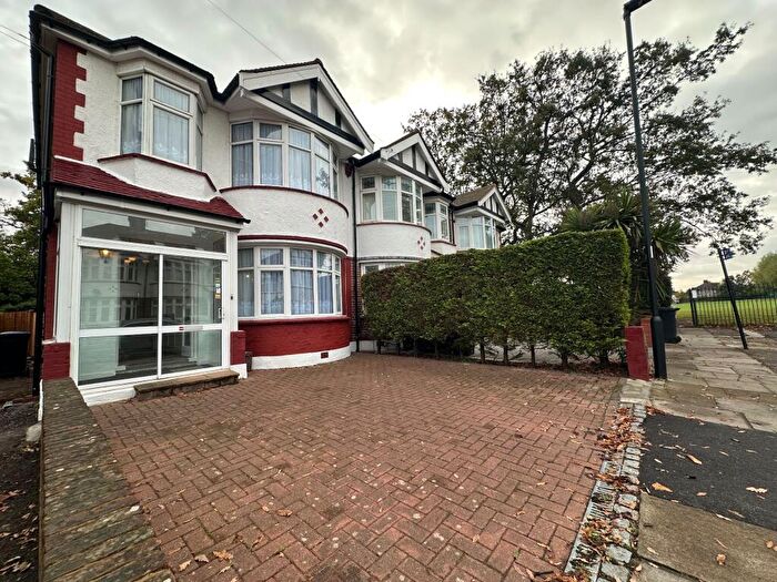 3 Bedroom Semi-Detached House To Rent In Madeira Road, London, N13