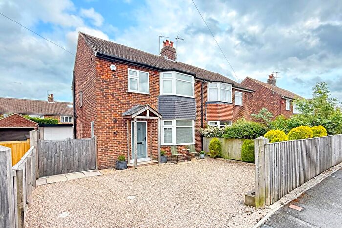 3 Bedroom Semi Detached House For Sale In Harlow Park Road, Harrogate, HG2