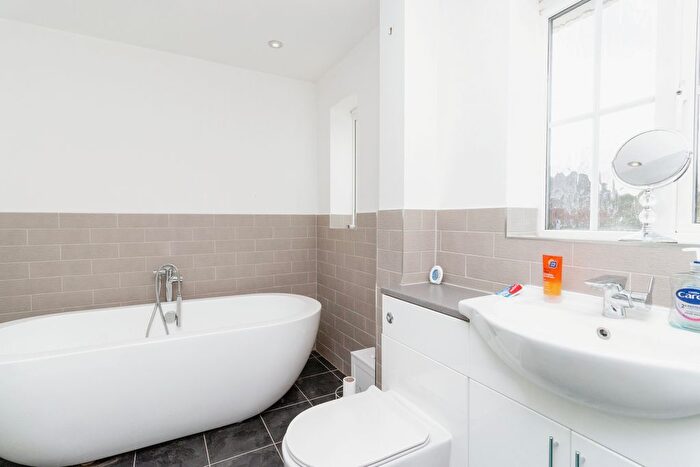 3 Bedroom Detached House For Sale In Brockford Glade, Telford, Shropshire, TF1