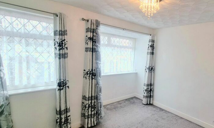 3 Bedroom Terraced House To Rent In First Avenue, Dagenham, RM10