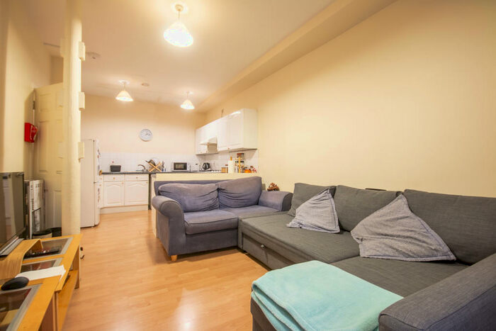 2 Bedroom Flat To Rent In Smiths Plaace Edinburgh United Kingdom, EH6