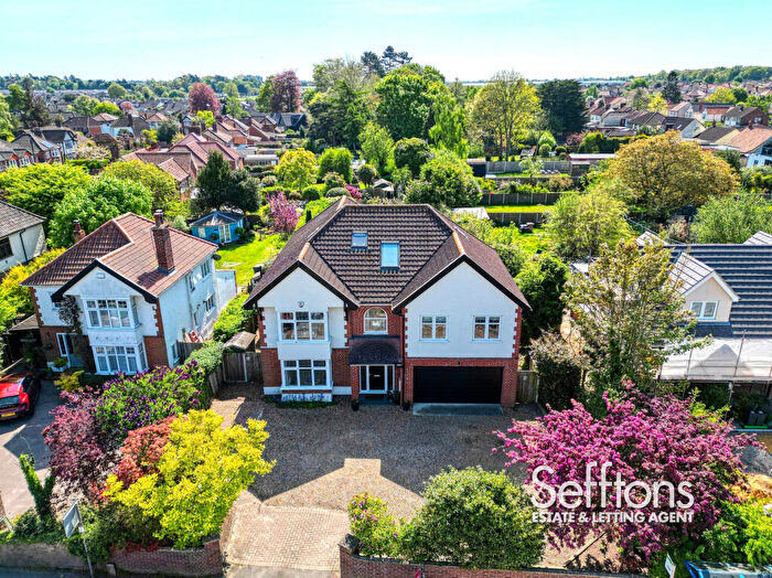 6 Bedroom Detached House For Sale In Wroxham Road, Norwich, Norfolk, NR7