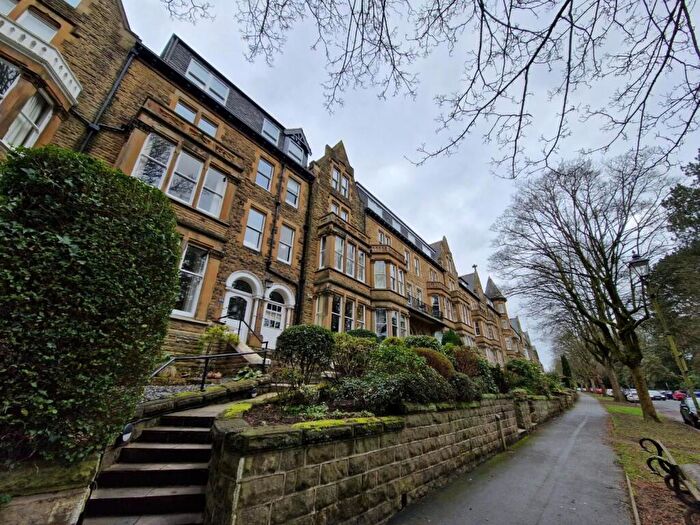 2 Bedroom Flat To Rent In Valley Drive, Harrogate, HG2