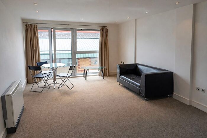 2 Bedroom Flat To Rent In Talbot Street, Nottingham, Nottinghamshire, NG1