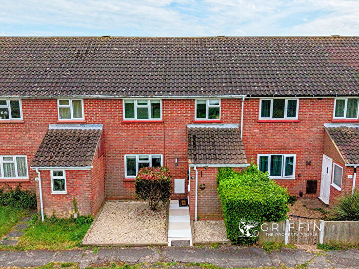 3 Bedroom Terraced House For Sale In Harding Road, Grays, RM16