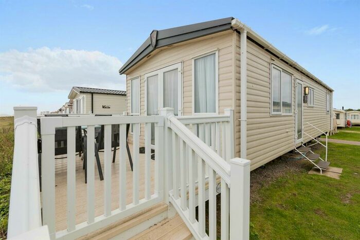 2 Bedroom Park Home For Sale In Beach Road, Kessingland, Lowestoft, NR33
