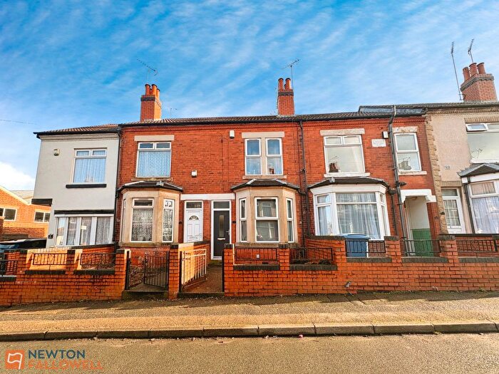 3 Bedroom Terraced House For Sale In Redcliffe Road, Mansfield, NG18