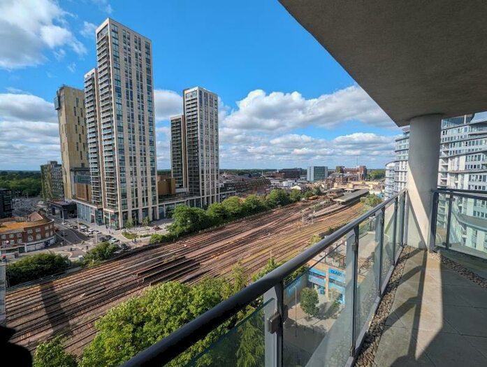 2 Bedroom Apartment To Rent In Woking, Surrey, GU22