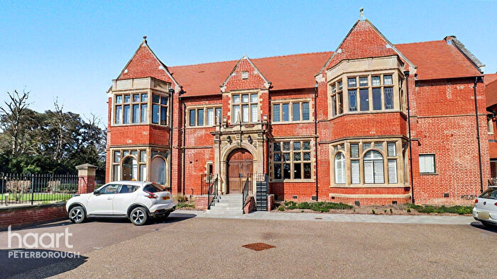 1 Bedroom Flat For Sale In Gables Close, Peterborough, PE3