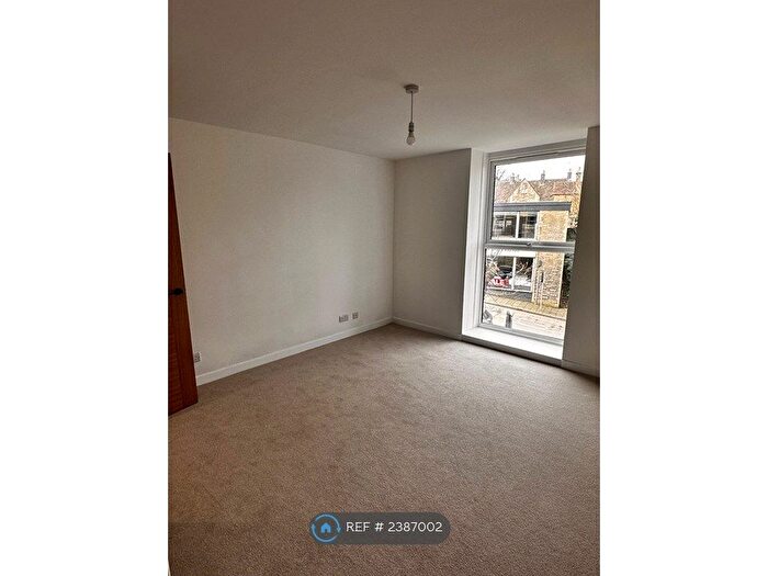 4 Bedroom Terraced House To Rent In The Maltings, Frome, BA11