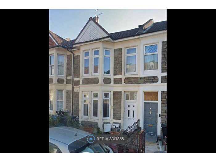 2 Bedroom Flat To Rent In Fishponds, Bristol, BS16