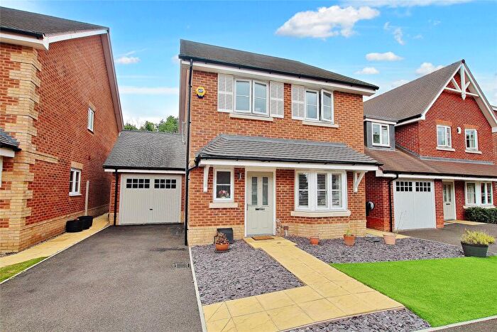 3 Bedroom Detached House For Sale In Rose Meadow, West End, Woking, GU24