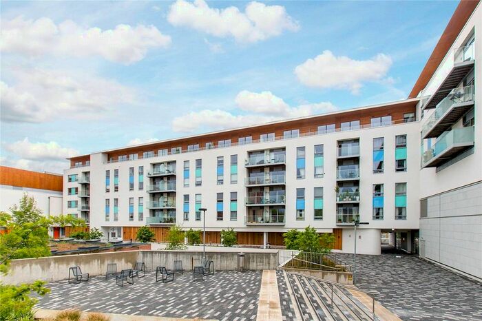 1 Bedroom Flat To Rent In Streatham High Road, London, SW16