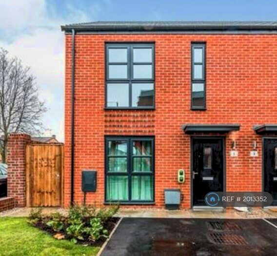 2 Bedroom Semi-Detached House To Rent In Kingsheath Street, Manchester, M40