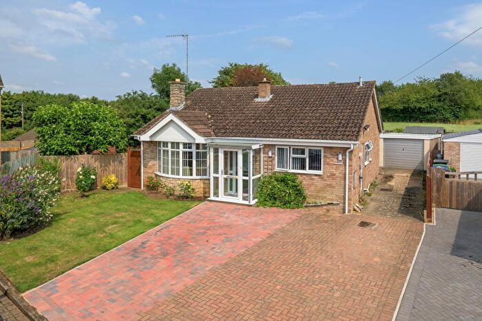 3 Bedroom Detached Bungalow For Sale In Thornhill, Chacombe, OX17