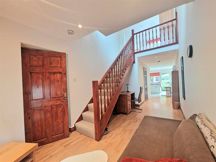 1 Bedroom Flat To Rent In Wentworth Hill, Wembley, HA9