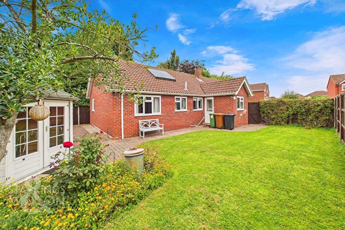 2 Bedroom Detached Bungalow For Sale In Louies Lane, Roydon, Diss, IP22
