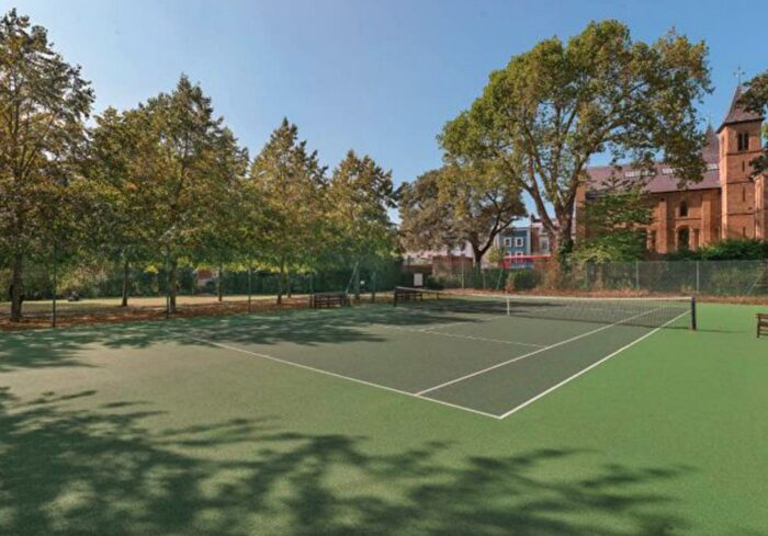 2 Bedroom Flat To Rent In Blore House, Chelsea, SW10