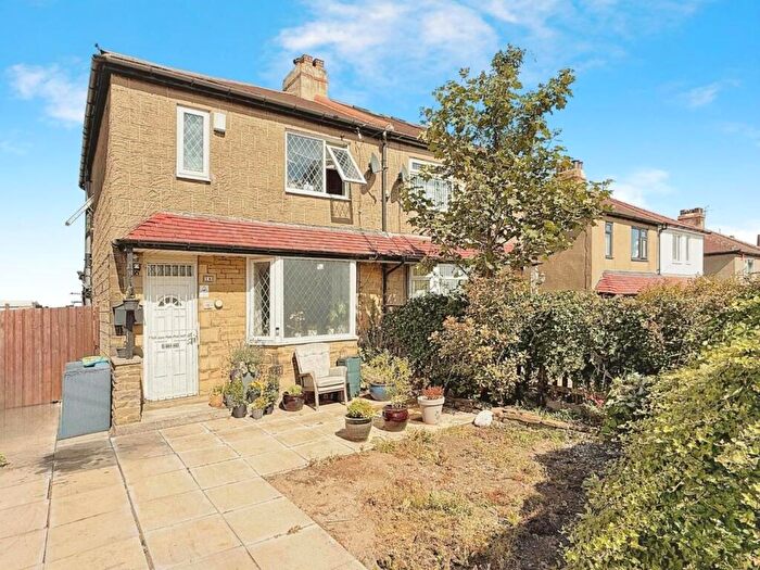 2 Bedroom Semi Detached House For Sale In Owlcotes Road, Pudsey, Leeds, LS28