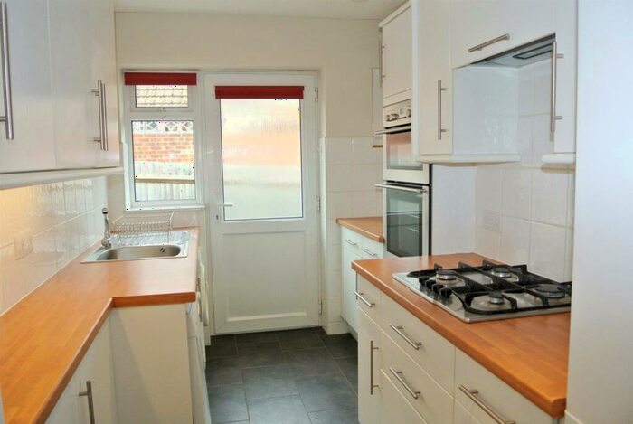 3 Bedroom Bungalow To Rent In Woking, GU22