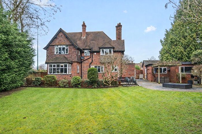3 Bedroom Detached House For Sale In Hampton Lane, Solihull, B91