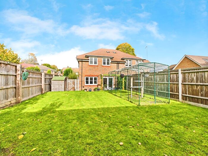 2 Bedroom Semi-detached House For Sale In Avery Drive, Horsham, RH12