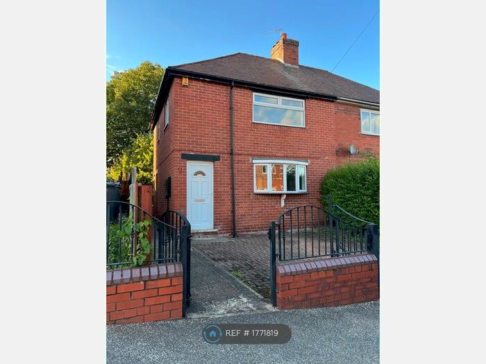 3 Bedroom Semi-Detached House To Rent In Vernon Close, Barnsley, S70
