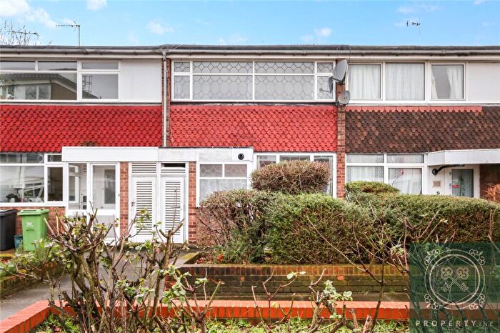 4 Bedroom Terraced House To Rent In Campsfield Road, London, N8