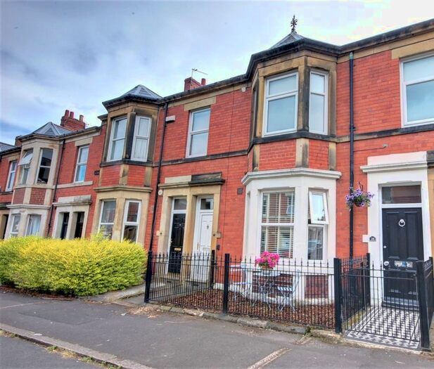 2 Bedroom Flat To Rent In Ashleigh Grove, West Jesmond, Newcastle Upon Tyne, NE2