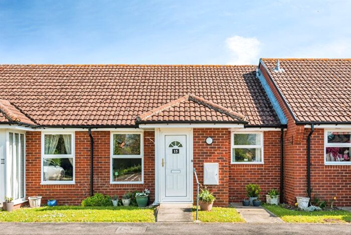 2 Bedroom Terraced Bungalow For Sale In Chiltern Close, Benson, Wallingford, OX10