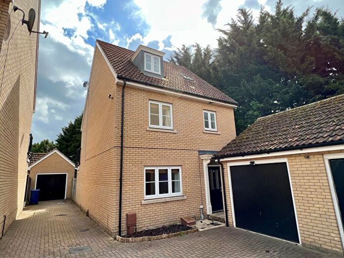 4 Bedroom Detached House To Rent In Bridge Farm Close, Mildenhall, Bury St. Edmunds, IP28