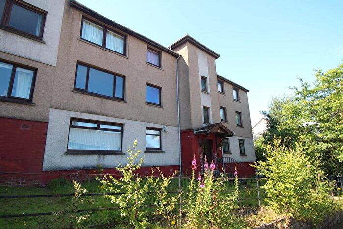 3 Bedroom Flat To Rent In Kilcreggan View, Greenock, PA15