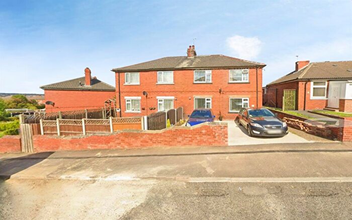 4 Bedroom Semi-Detached House For Sale In Bosville Street, Dalton, Rotherham, S65