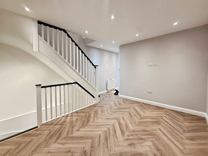 3 Bedroom Terraced House To Rent In Herbert Street, Plaistow, London, E13